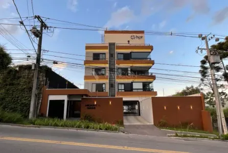 Apartamento de 2 quartos e sacada com churrasqueira – Santa Felicidade, Curitiba