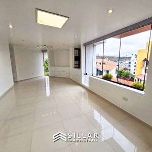 Apartamento de 3 Habitación en Alquiler en Arequipa, Arequipa for S/3,000/mo  Foto 1 de 4