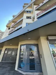 Apartamento dois dormitórios no Rio Branco