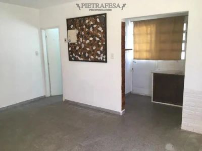 Apartamento en alquiler, 1 dormitorio, 1 baño, patio, cochera. Malvin Norte. Foto 3 de 15