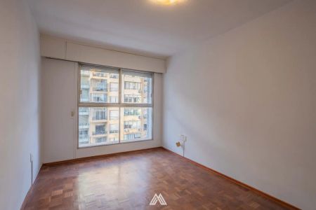 Apartamento en alquiler c/ cochera en Punta Carretas