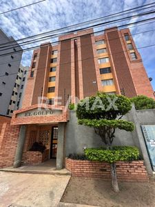 Apartamento en Alquiler Edif. El Golfo. Remax Millenium