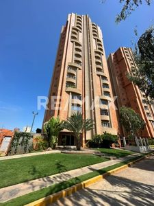 Apartamento en Alquiler Edif. Villa Mercedes. Remax Millenium