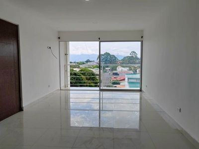  APARTAMENTO EN ALQUILER EN CURRIDABAT – VISTA A LAS MONTAÑAS