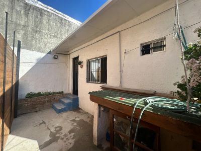 Apartamento En Alquiler Maroñas  A 3 Cuadras De Belloni