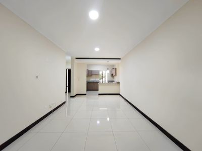  Apartamento en Alquiler – Primera Planta con Jardín Privado en Curridabat