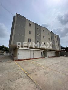 Apartamento en Alquiler Resid. Oxford. Remax Millenium