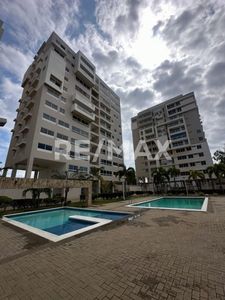 Apartamento en Alquiler. Plaza Campos III. Remax Millenium