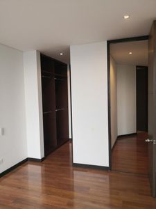 APARTAMENTO EN ARRIENDO