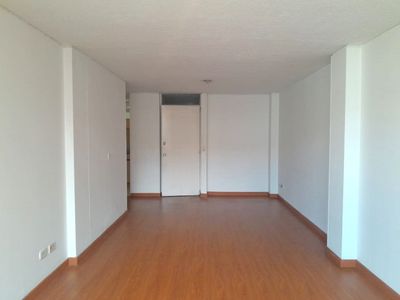 APARTAMENTO EN ARRIENDO Foto 5 de 20