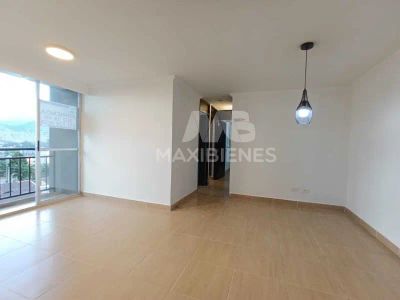 Apartamento en Arriendo en Calasanz, Medellín Foto 2 de 15