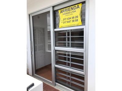 Apartamento en arriendo Laureles, Occidente Imagem 2 de 18
