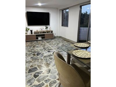 Apartamento en arriendo Laureles, Occidente Imagem 2 de 28