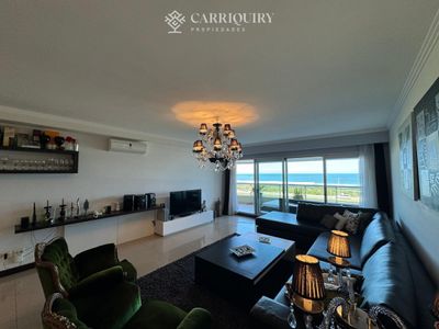 Apartamento en Brava, 3 dormitorios *