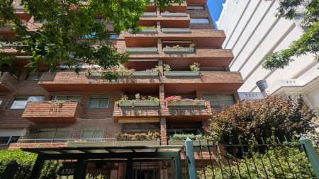Apartamento En Ubicacion Sensacional Por Berro Entre Barreiro Y Pagola