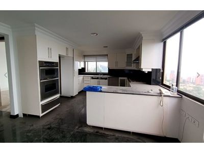 Apartamento en venta Conquistadores, Occidente