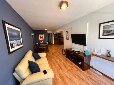 Apartamento en venta de 2 dormitorios c/ cochera en Punta Carretas