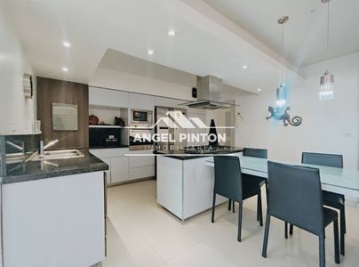 APARTAMENTO EN VENTA EN AV 5 DE JULIO MARACAIBO API 72155