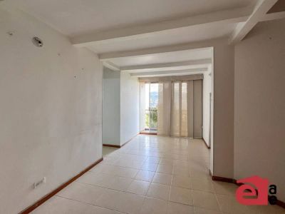 Apartamento en Venta en Loma del Indio, Medellín