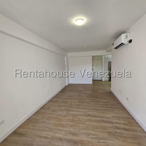 APARTAMENTO EN VENTA EN URB. EL BOSQUE MARACAY 26-2400 Foto 2 de 9
