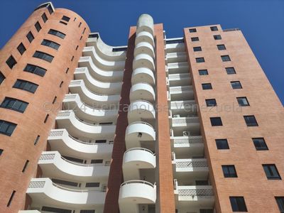 Apartamento En Venta La Llanada #25-1444 Johana Blanco