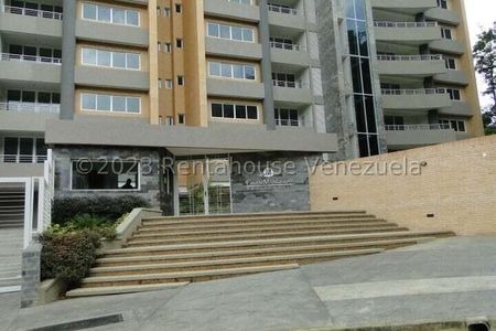 Apartamento en venta ubicado en el Bosque Valencia Carabobo Venezuela Cod 23-33381