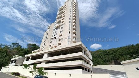 Apartamento en venta ubicado en Jardin Mañongo Naguanagua Carabobo Cod 24-8266 Eloisa