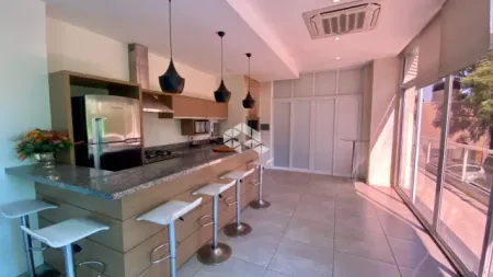 Apartamento Mobiliado com 2 Dormitórios e Suíte - Completa Estrutura de Lazer e Excelente Localizaçã