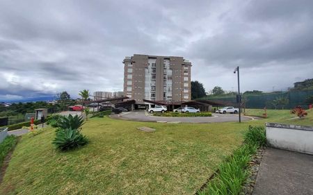  APARTAMENTO MODERNO Y AMPLIO EN GUAYABOS CURRIDABAT Imagem 2 de 20