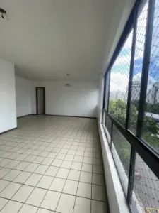 APARTAMENTO NO ESPINHEIRO 125 m2 com 4 quartos Foto 1 de 11