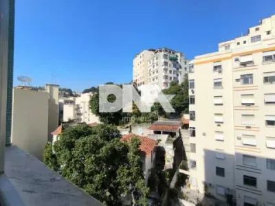 Apartamento : Padrão / Residencial / Centro