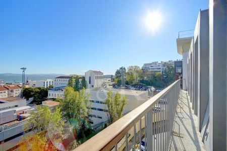 Apartamento para arrendar em Lisbon, Lisbon - € 17.000 