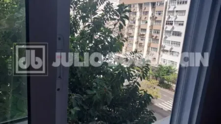 Apartamento : / Residencial / Leblon