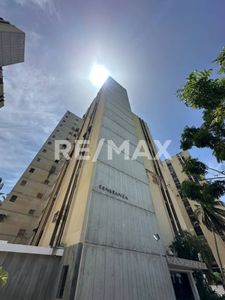 Apartamento. En Venta Isla Dorada. Remax Millenium