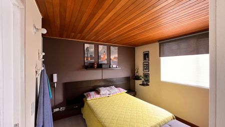ARRIENDO ALCOBA CON O SIN AMOBLAR 