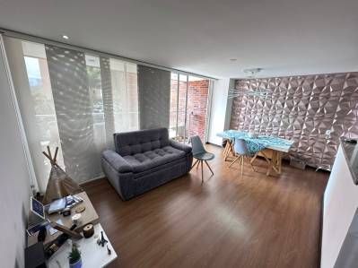 Arriendo Apartamento en Envigado, Loma Del Esmeraldal