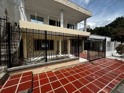 ARRIENDO de CASA en SAN FRANCISCO, BARRANQUILLA