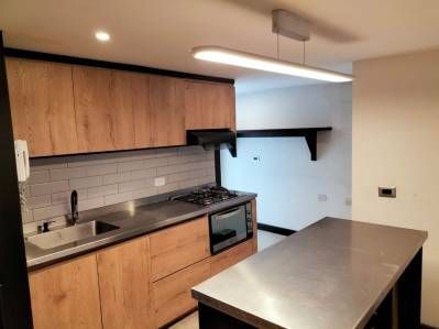 Arriendo hermoso apartaestudio en el Poblado- sector manilla