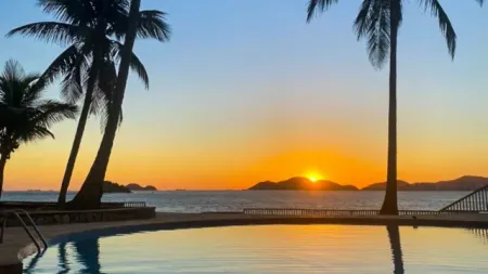 As Brisas - Península - Guarujá, apartamento com vista total para o mar.