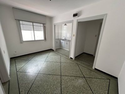 Aureliano Rodríguez Larreta 2927 ap. 15