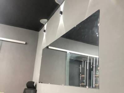 BARBERÍA/SALON DE BELLEZA AMOBLADO EN ALQUILER Imagem 3 de 5