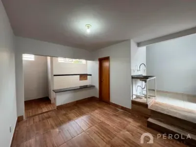 Casa 07, Rua C-66 Setor Sudoeste