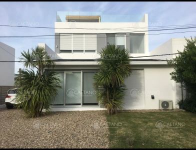 Casa 3 dormitorios alquiler temporal Manantiales