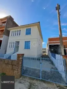 Casa 3 dormitórios para alugar São Geraldo Porto Alegre/RS