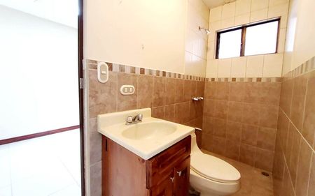  Casa 3 habitaciones y 2 oficinas en Residencial Pivado Tres Rios Foto 3 de 20