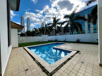 Casa 4 habitaciones + 3 hab. auxiliares Venta Panamá