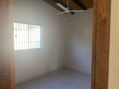 CASA A ESTRENAR EN LUQUE MORA CUE Foto 5 de 10