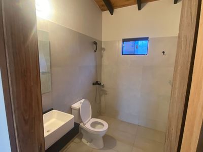 CASA A ESTRENAR EN LUQUE MORA CUE Foto 4 de 10