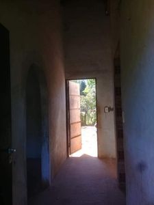 CASA A TERMINAR EN LIMPIO MBAYUE, CUENTA CON LIBRETA CANCELADA.