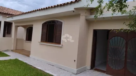 Casa à venda de 3 quartos no bairro Pinheiro Machado em Santa Maria - RS